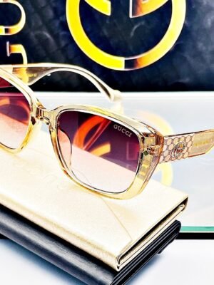 <br> GUCCI F2475 Color rosado -marfil