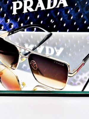 <br> PRADA SUNGLASS SQUAD  J8985 Color cafe