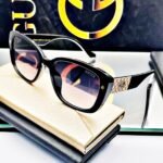 <br> GUCCI SUNGLASS Color Negro