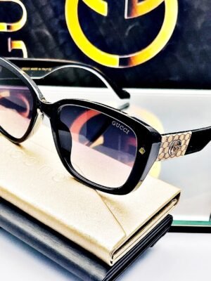 <br> GUCCI SUNGLASS Color Negro