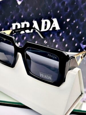 <br> PRADA SUNGLASS SQUAD P5480 Color Negro