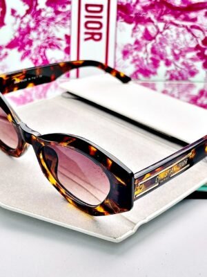 <br> CHRISTIAN DIOR  OVAL-FRAME C7323 Color carey-rosado