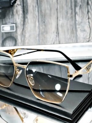 <br> PRADA SUNGLASS SQUAD P5213 Color Dorado