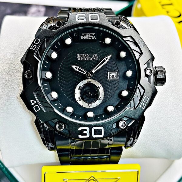 INVICTA CLASSIC EDITION. Hombre. Negro.