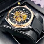 FOSSIL AUTOMATICO PULSO EN SILICONA. Hombre. Negro- Dorado.