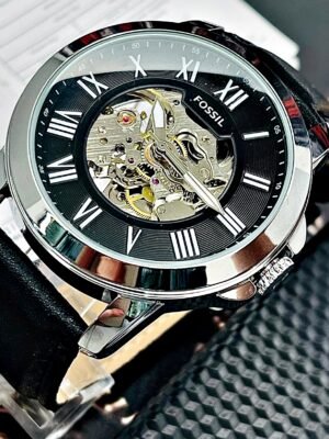 FOSSIL AUTOMATICO PULSO EN CUERO. Hombre. Negro.