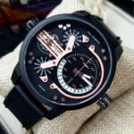 DIESEL 2 HORAS. Hombre. Negro Plateado.