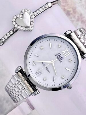 Q&Q PLANO NUMEROS ROMANOS. Plateado.