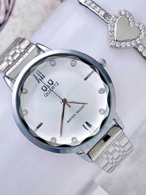 Q&Q PRISMA. Plateado.