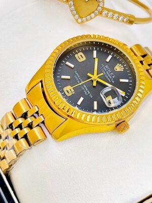 ROLEX PRESIDENCIAL. Mujer. Dorado Fondo Negro.