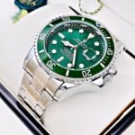 ROLEX SUBMARINER. Hombre. Plateado Fondo Verde.