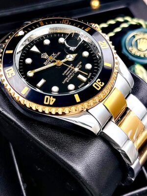 ROLEX SUBMARINER. Hombre. Bicolor Fondo Negro.