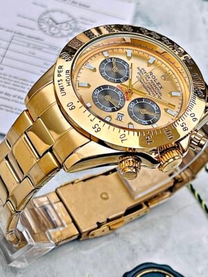 ROLEX DAYTONA DORADO. Hombre. Fondo Dorado.